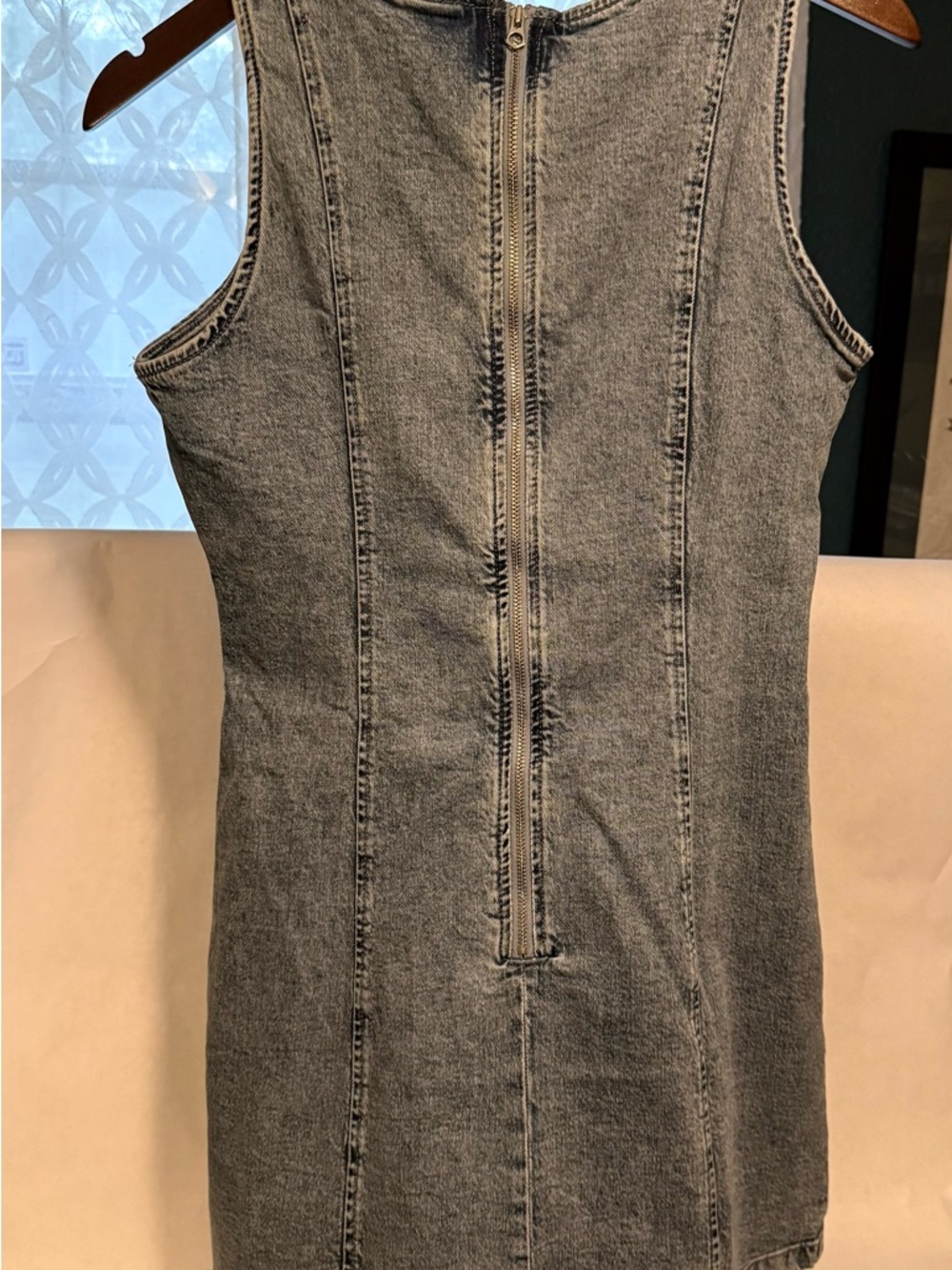 GAP Sleeveless Mini Denim Dress - Light Wash Size Petite Small (W24) - Picture 2 of 13